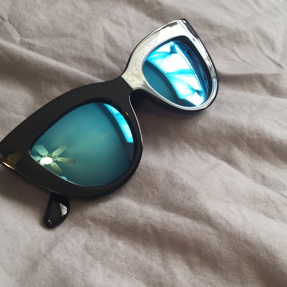 Cat Eye Blue Mirrored Sunglasses with Black Frame - Picture 2 of 3